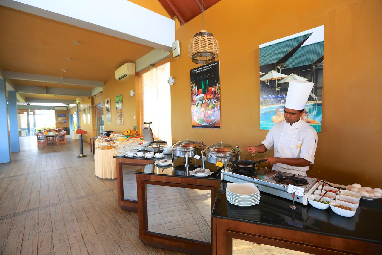 Laya Safari Resorts & Spa Yala Buitenkant foto
