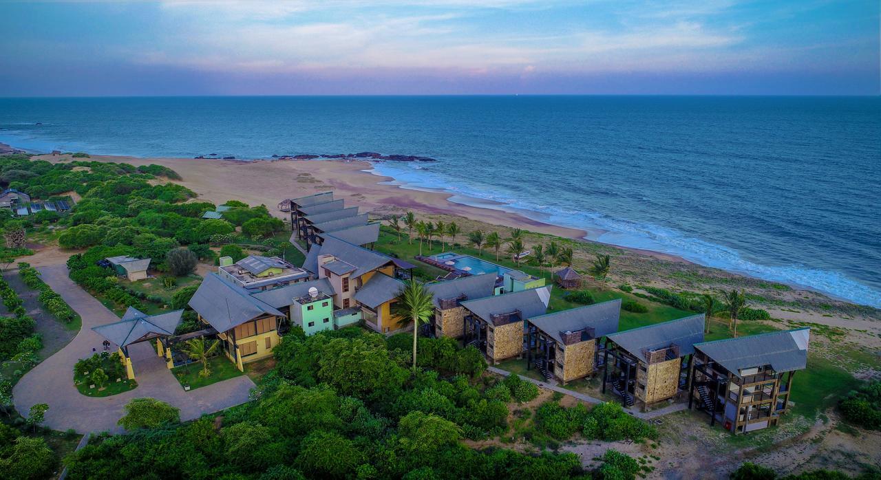 Laya Safari Resorts & Spa Yala Buitenkant foto