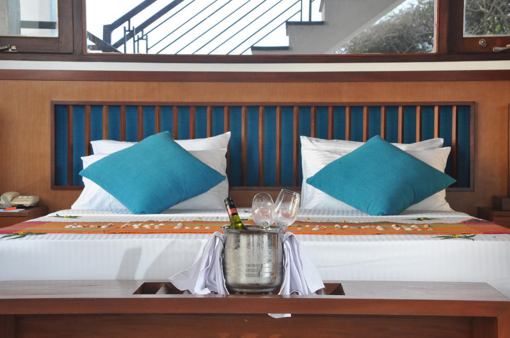 Laya Safari Resorts & Spa Yala Buitenkant foto